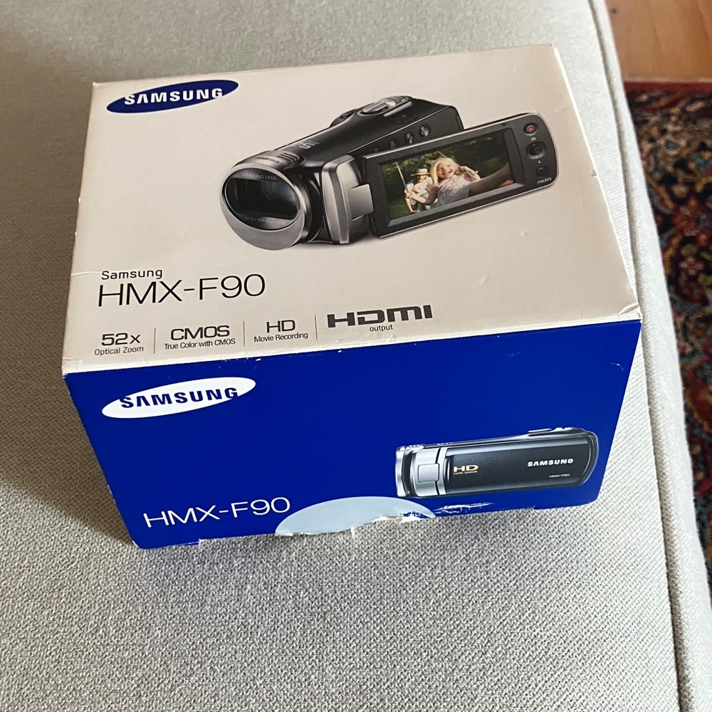 Samsung HMX-F90 Silver and Black Camcorder